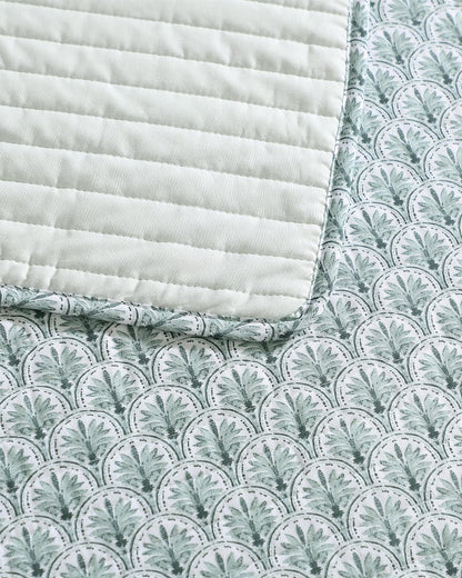 Coastal Batik 3-Piece Full/Queen Quilt Set