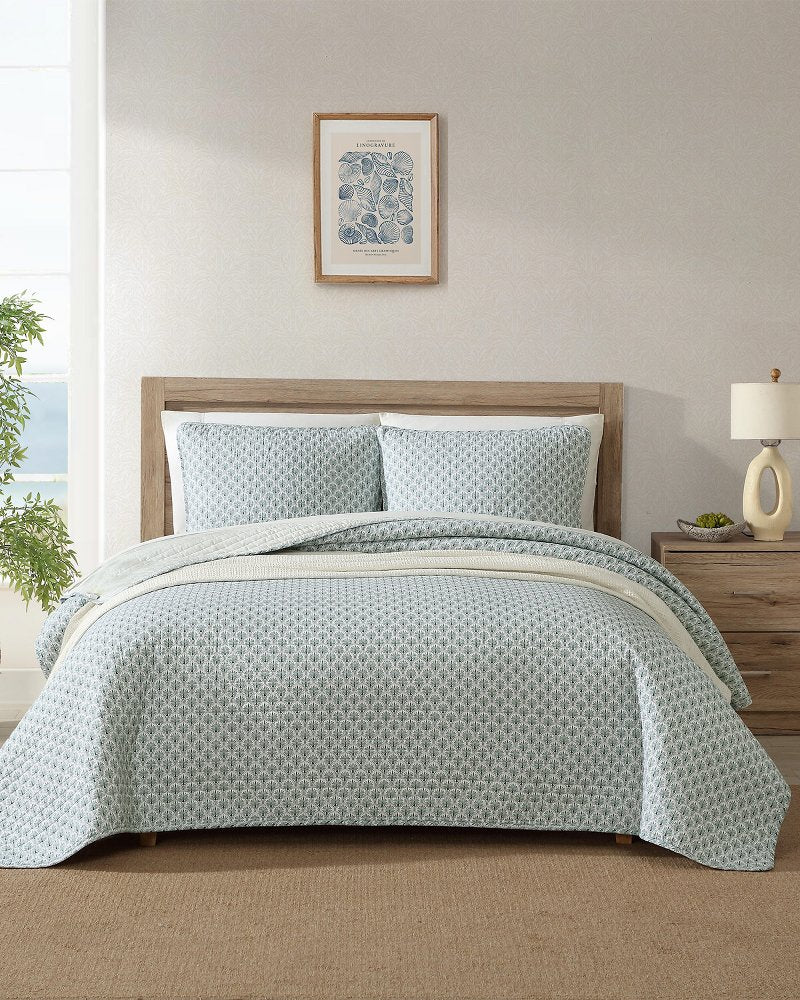 Coastal Batik 3-Piece King Quilt Set