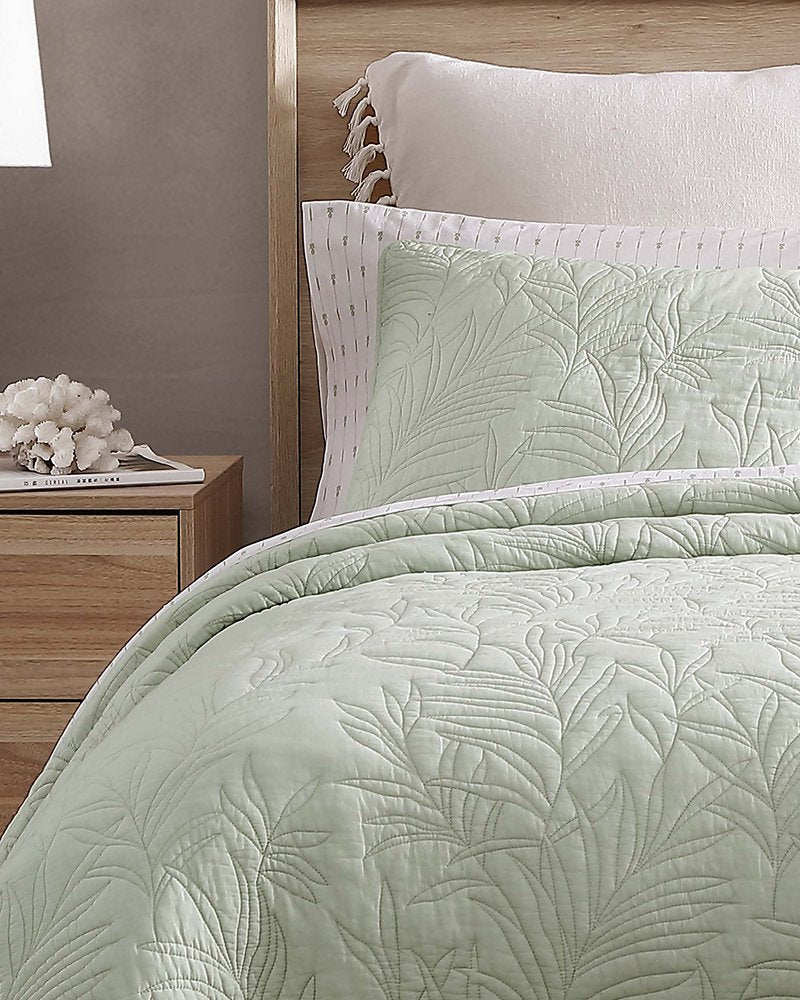 Solid Costa Sera King Quilt